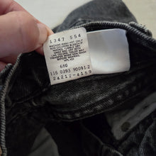 Load image into Gallery viewer, Vintage Levi's 550 Fit Faded Black Jeans 4t/5t
