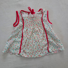 Load image into Gallery viewer, Vintage 70s Floral Flowy Shirt 2t
