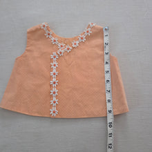 Load image into Gallery viewer, Vintage Floral Peach Top 3-6 months
