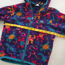Load image into Gallery viewer, Vintage Molehill Reptile Sweater 4t/5t
