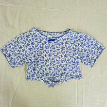 Load image into Gallery viewer, Vintage Floral Cropped Shirt 3t/4t
