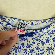 Load image into Gallery viewer, Vintage Floral Cropped Shirt 3t/4t
