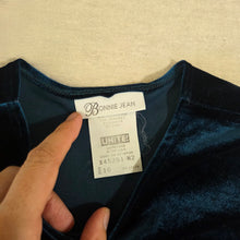 Load image into Gallery viewer, Vintage Velvet Blue Beaded Sleeveless Top kids 6/7
