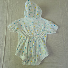 Load image into Gallery viewer, Vintage Seashell Pattern Hooded Romper 3-6 months
