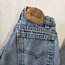 Load image into Gallery viewer, Vintage Levi's Jeans Orange Tab kids 10
