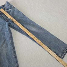 Load image into Gallery viewer, Vintage Levi's Jeans Orange Tab kids 10
