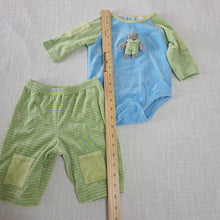 Load image into Gallery viewer, Y2k Kitty Velour Matching Set 3-6 months
