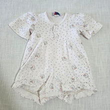 Load image into Gallery viewer, Vintage Kitties + Hearts Romper 2t *flaw
