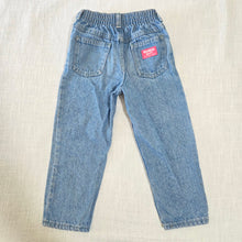 Load image into Gallery viewer, Vintage Oshkosh Girly Jeans 3t
