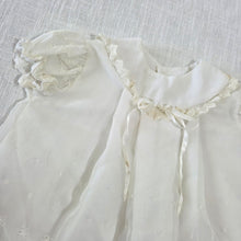 Load image into Gallery viewer, Vintage Cream Detailed Dress 3-6 months
