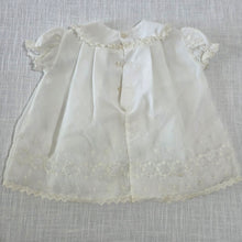 Load image into Gallery viewer, Vintage Cream Detailed Dress 3-6 months
