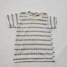 Load image into Gallery viewer, Vintage Heart Pattern Shirt 6-12 months

