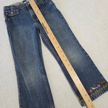 Load image into Gallery viewer, Vintage Gap Horse Flared Jeans 5t
