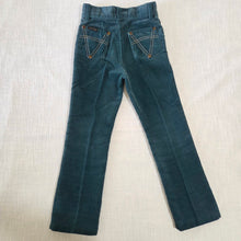Load image into Gallery viewer, Vintage Green Cord Pants kids 7 SLIM
