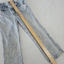 Load image into Gallery viewer, Vintage Acid Wash Jeans kids 7 *flaw
