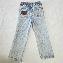 Load image into Gallery viewer, Vintage Acid Wash Jeans kids 7 *flaw
