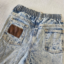 Load image into Gallery viewer, Vintage Acid Wash Jeans kids 7 *flaw

