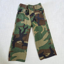 Load image into Gallery viewer, Vintage Camo Pants 2t/3t
