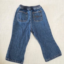 Load image into Gallery viewer, Vintage Flared Jeans 24 months
