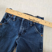 Load image into Gallery viewer, Vintage Wrangler Blue Jeans 2t

