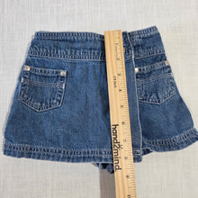 Load image into Gallery viewer, Vintage Denim Skort 2t
