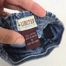Load image into Gallery viewer, Vintage Denim Skort 2t
