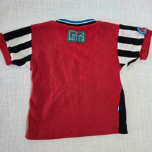 Load image into Gallery viewer, Vintage 90s Levi's Champions Shirt 3t
