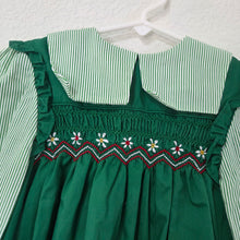 Load image into Gallery viewer, Vintage Princess Anne Smocked Christmas Dress 4t
