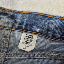 Load image into Gallery viewer, Vintage Levi's 550 Fit Jeans kids 10 SLIM
