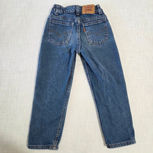 Load image into Gallery viewer, Vintage Levi's 566 Fit Jeans Orange Tab kids 6/7
