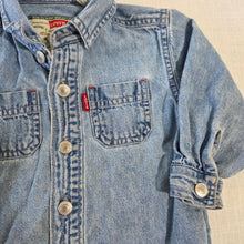 Load image into Gallery viewer, Vintage Levi's Denim Buttondown Shirt 18-24 months
