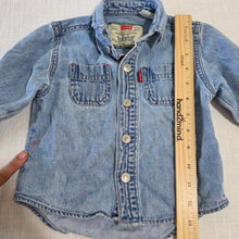 Load image into Gallery viewer, Vintage Levi's Denim Buttondown Shirt 18-24 months
