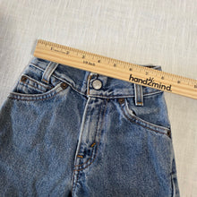 Load image into Gallery viewer, Vintage Levi's 550 Fit Jeans 3t SLIM
