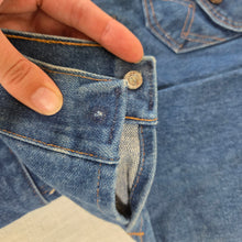 Load image into Gallery viewer, Vintage Wrangler Jean Jacket kids 8/9
