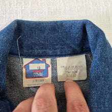 Load image into Gallery viewer, Vintage Wrangler Jean Jacket kids 8/9
