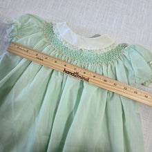 Load image into Gallery viewer, Vintage 70s Polly Flinders Smocked Tunic 18 months
