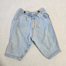 Load image into Gallery viewer, Vintage Guess Light Wash Jeans 6-9 months

