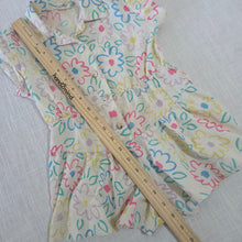Load image into Gallery viewer, Vintage Colorful Daisy Romper 3t/4t
