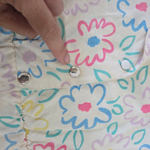 Load image into Gallery viewer, Vintage Colorful Daisy Romper 3t/4t
