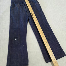 Load image into Gallery viewer, Vintage 70s Soft Jeans 5t
