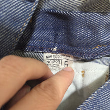 Load image into Gallery viewer, Vintage 70s Soft Jeans 5t
