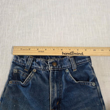 Load image into Gallery viewer, Vintage 70s/80s Levi's Distressed Jeans Orange Tab 5t

