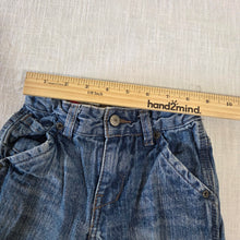 Load image into Gallery viewer, Y2k Levi's Baggy Jeans 3t
