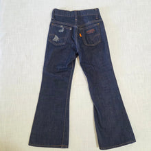Load image into Gallery viewer, Vintage 70s Levi's Flared Soft Jeans kids 7/8
