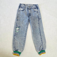 Load image into Gallery viewer, Vintage Levi's Jogger Jeans kids 7 *relaxed elastic
