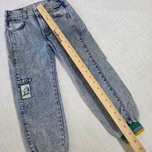 Load image into Gallery viewer, Vintage Levi's Jogger Jeans kids 7 *relaxed elastic
