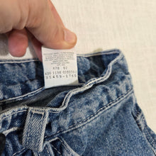 Load image into Gallery viewer, Vintage 90s Levi's Baggy Jeans kids 8 SLIM
