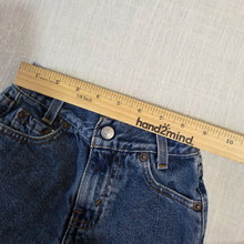 Load image into Gallery viewer, Vintage Levi's Cinched Cutoff Shorts 2t/3t
