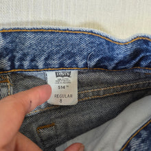 Load image into Gallery viewer, Vintage Levi's 514 Fit Cutoff Jean Shorts kids 8
