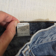 Load image into Gallery viewer, Vintage Levi's 514 Fit Cutoff Jean Shorts kids 8
